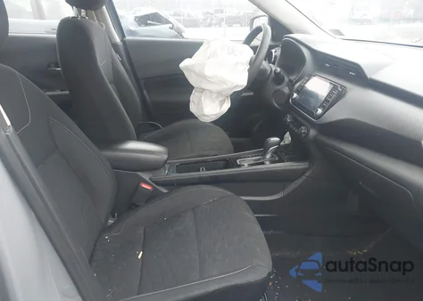 2021 Nissan Kicks Sv Xtronic Cvt from USA, damaged, VIN 3N1CP5CV3ML562774